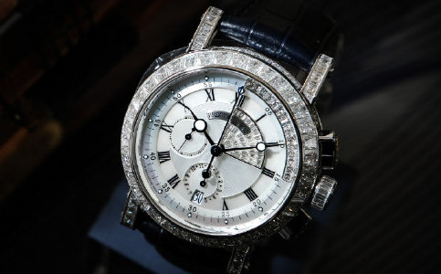 寶璣手表調(diào)日期調(diào)不了（寶璣手表指針?biāo)蓜有枰S修嗎）