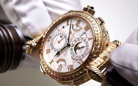 維修百達(dá)翡麗手表(解決手表表盤刮花的方法)