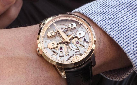 芝柏客服電話多少(芝柏手表表蒙的保養(yǎng)方法)