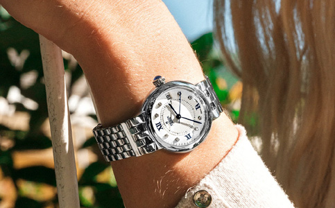 帝舵手表售后服務(wù)電話(解決帝舵手表出現(xiàn)摔壞的問題)