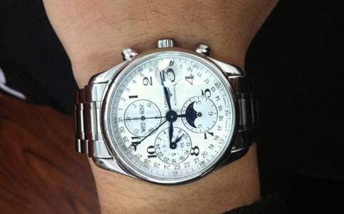 浪琴手表維修價目表(處理浪琴手表的摔壞問題)